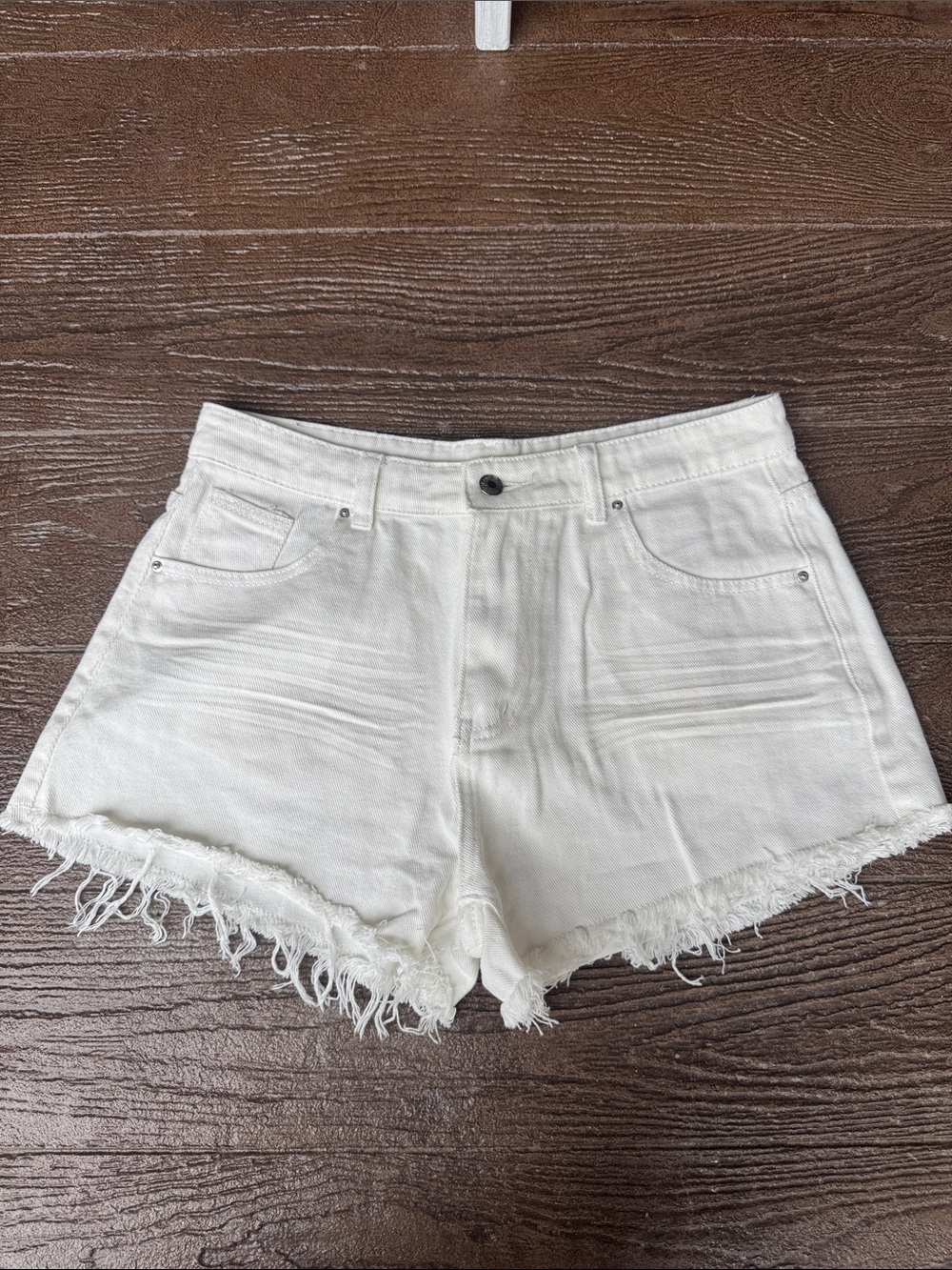 Women's White Frayed Hem Denim Shorts